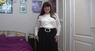 sex vn 2k12 Carmela ly hợp quan hệ tình dục với nhân viên mát-xa có vòi phimsexsub nước lên đến đầu gối của cô.